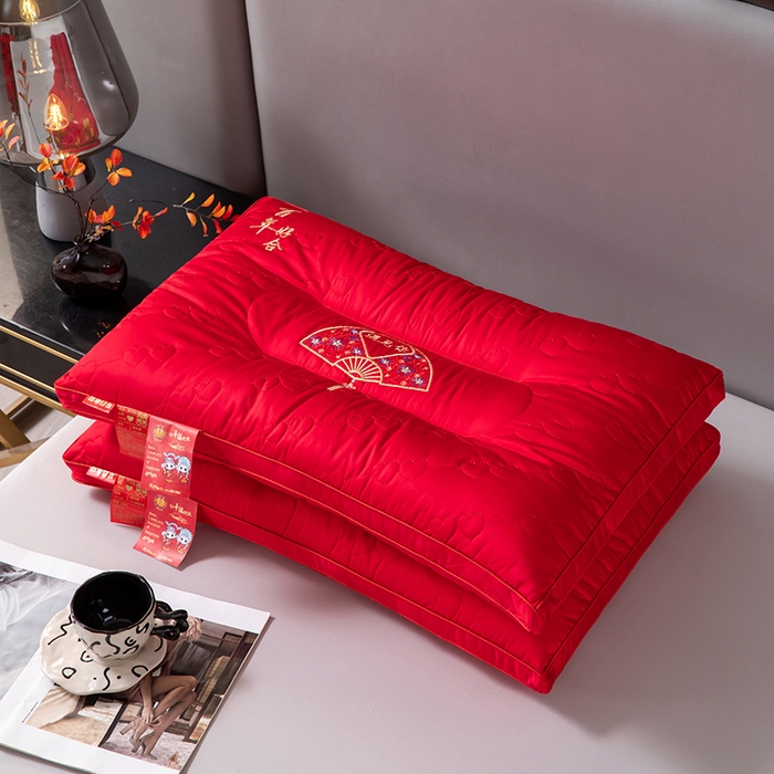 91家纺网 家纺一手货源 找家纺 （总）仁宇枕业 2025新款新品大喜之日结婚婚庆枕头新娘新郎新婚喜庆舒适高中低枕头枕芯