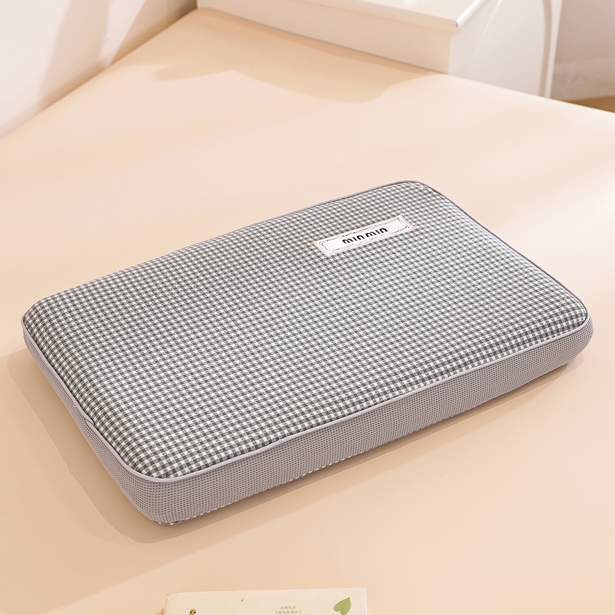 91家纺网 家纺一手货源 找家纺 （总）仁宇枕业 2025新款新品暖绒雪花格简约立体记忆枕头枕芯