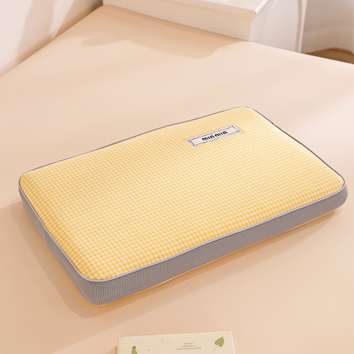 91家纺网 家纺一手货源 找家纺 （总）仁宇枕业 2025新款新品暖绒雪花格简约立体记忆枕头枕芯