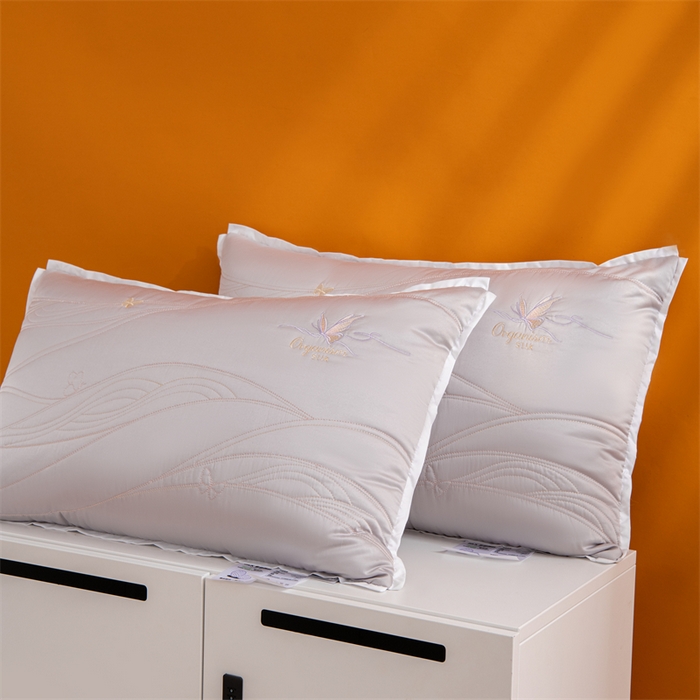 91家纺网 家纺一手货源 找家纺 （总）仁宇枕业 2025新款新品柔赛丝枕头多培养肤蚕丝蛋白舒适枕头枕芯