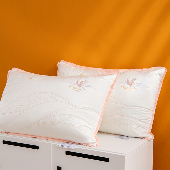 91家纺网 家纺一手货源 找家纺 （总）仁宇枕业 2025新款新品柔赛丝枕头多培养肤蚕丝蛋白舒适枕头枕芯