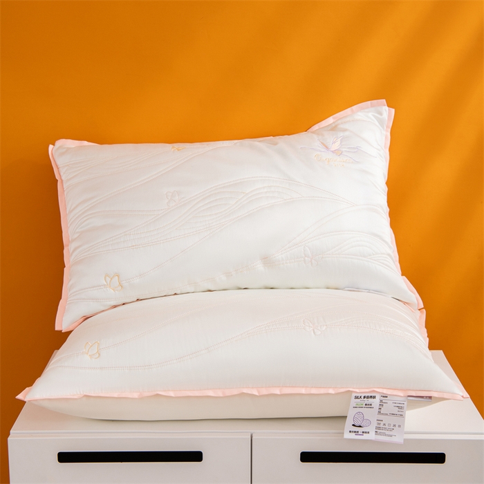 91家纺网 家纺一手货源 找家纺 （总）仁宇枕业 2025新款新品柔赛丝枕头多培养肤蚕丝蛋白舒适枕头枕芯