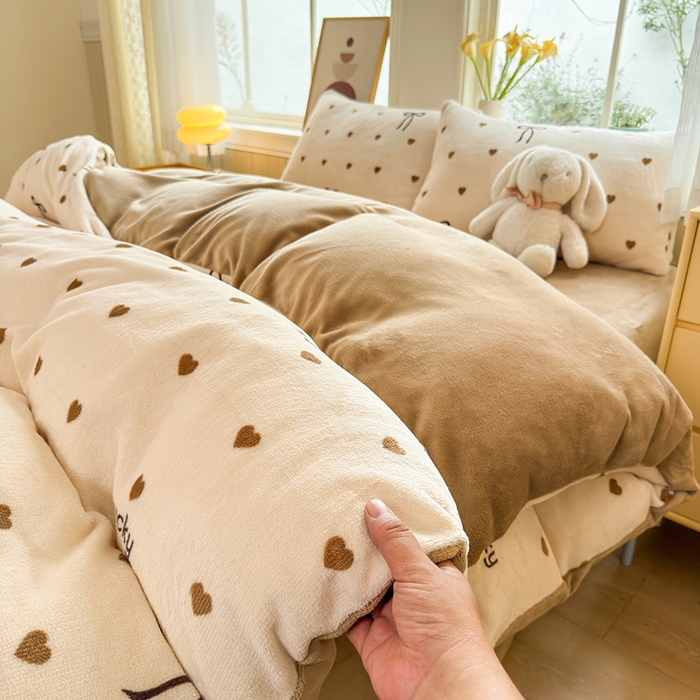 91家纺网 家纺一手货源 找家纺 乐居坊 2025新款家用高克重学生宿舍床牛奶绒套件单品【提供买家秀】加 QQ群 286712643 成名在望