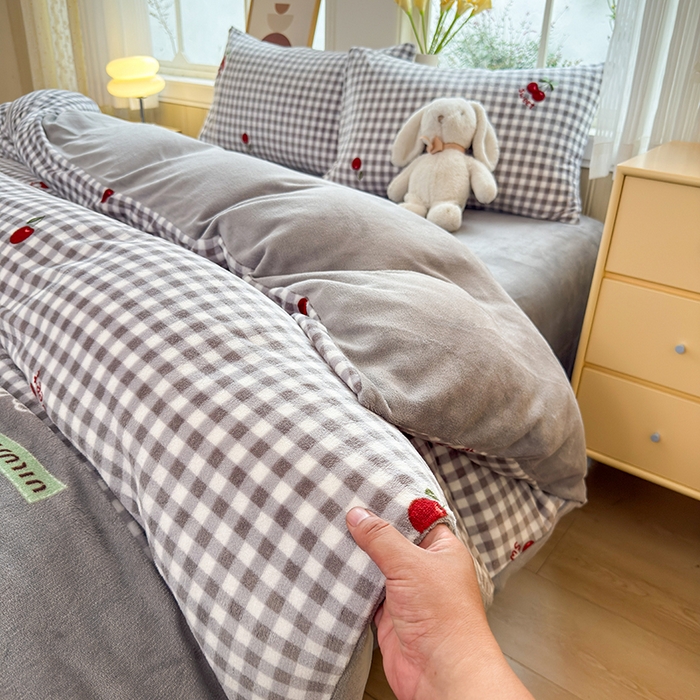 91家纺网 家纺一手货源 找家纺 乐居坊 2025新款家用高克重学生宿舍床牛奶绒套件单品【提供买家秀】加 QQ群 286712643 浅草川奈