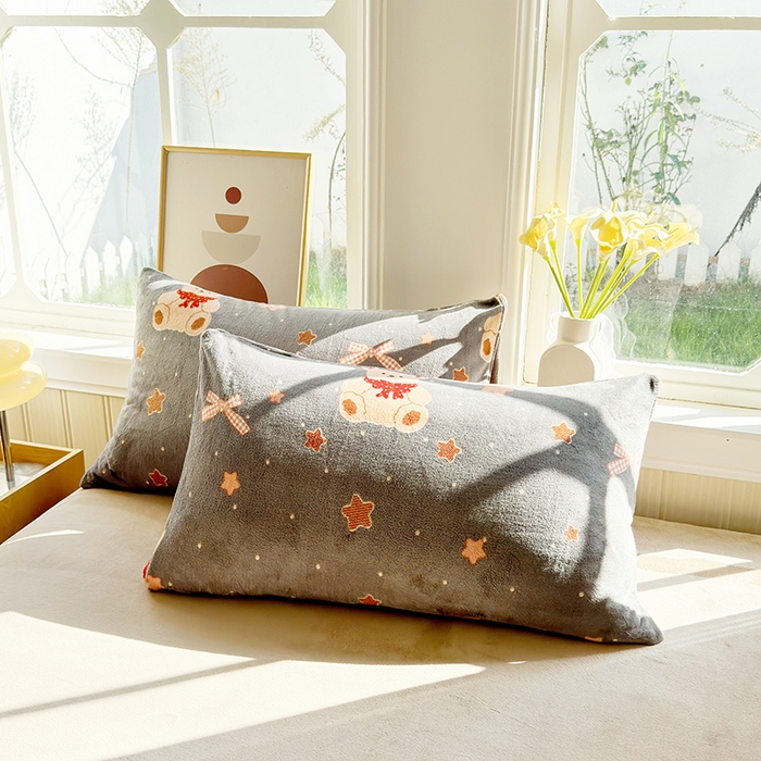 91家纺网 家纺一手货源 找家纺 乐居坊 2025新款家用高克重学生宿舍床牛奶绒套件单品【提供买家秀】加 QQ群 286712643 晚安小熊