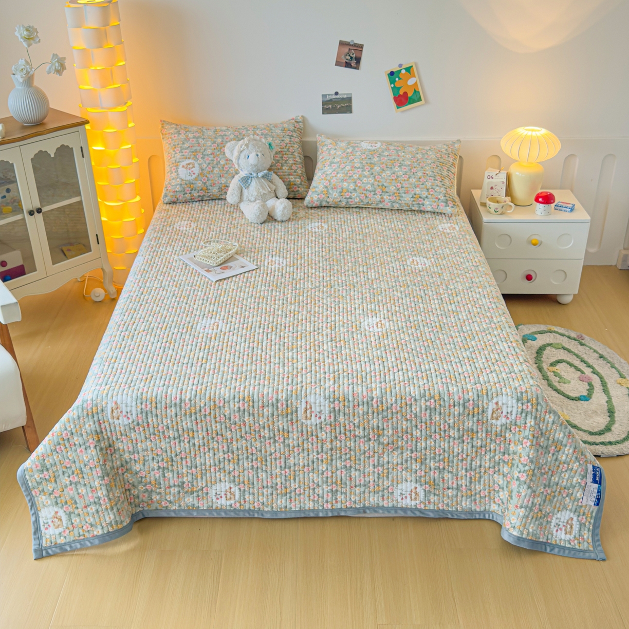 91家纺网 家纺一手货源 找家纺 棉乐町家居 2025新款高克重牛奶绒夹棉印花床盖 梦中花