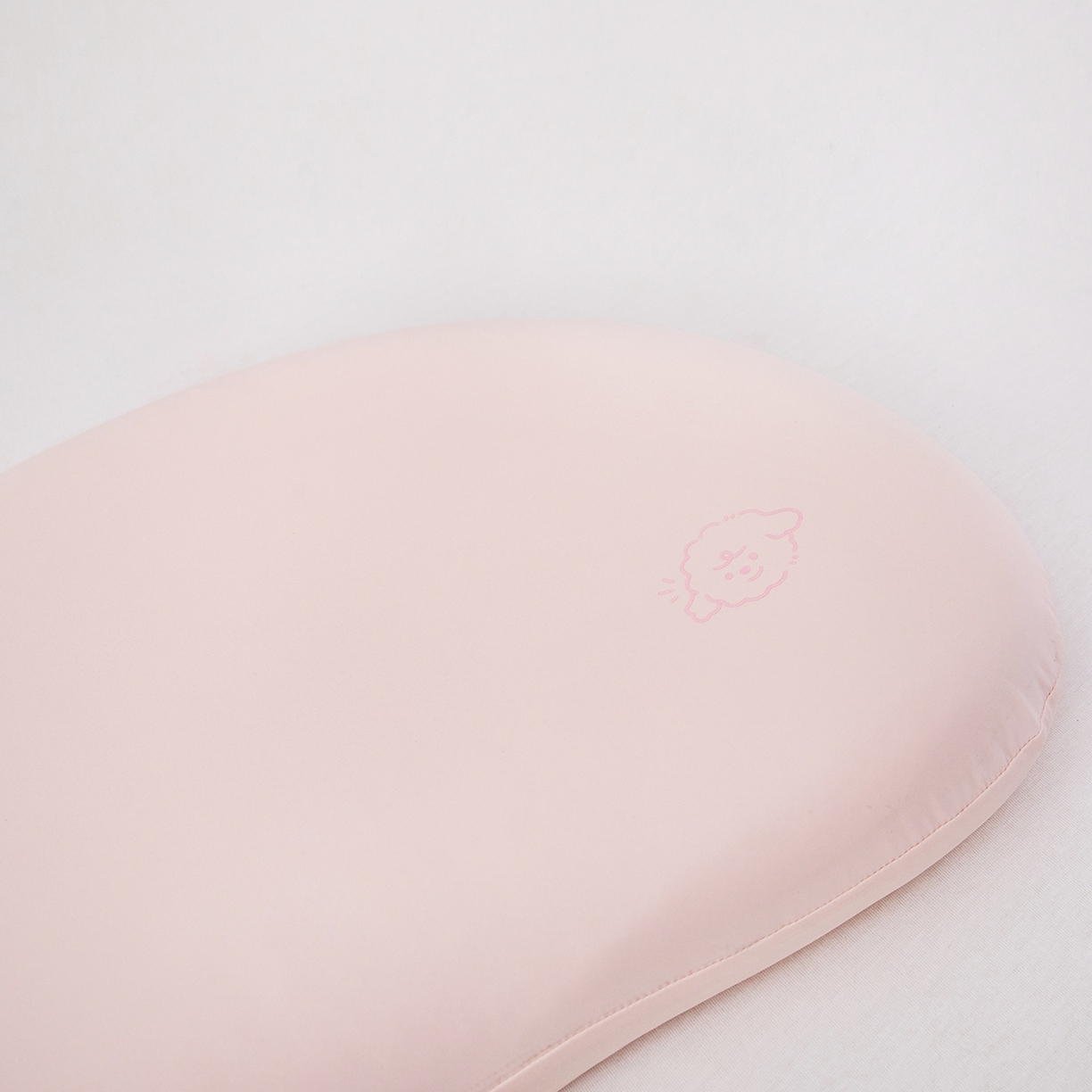 91家纺网 家纺一手货源 找家纺 贵夫人 2025新款4D可水洗儿童硅胶枕  枕头枕芯 粉色3cm一对简易