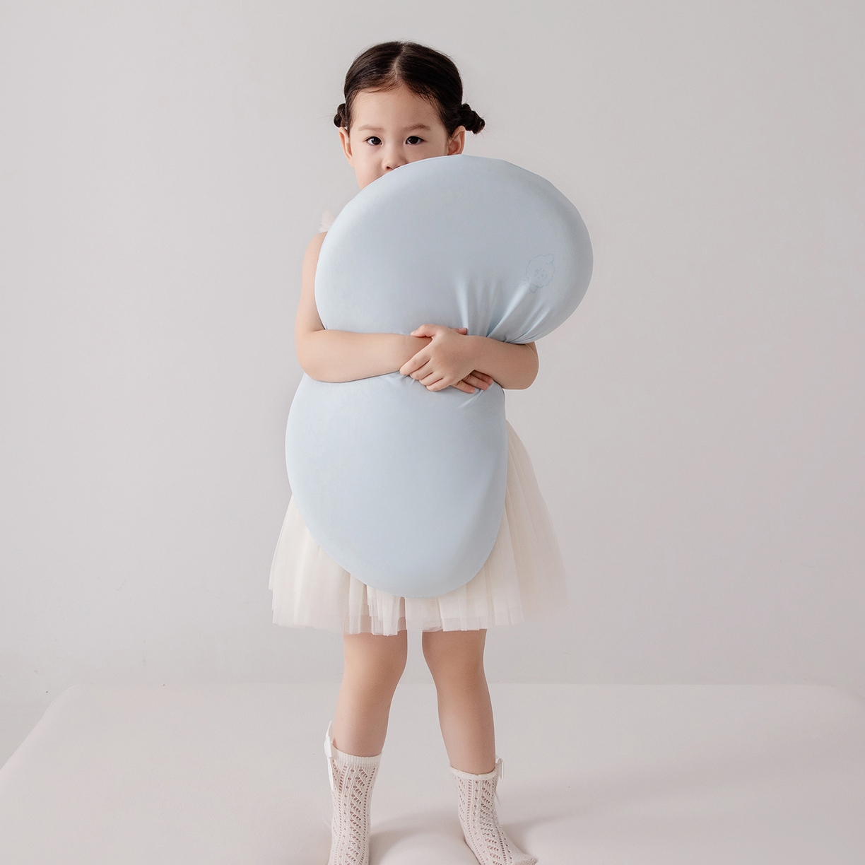 91家纺网 家纺一手货源 找家纺 贵夫人 2025新款4D可水洗儿童硅胶枕  枕头枕芯 蓝色3cm一对礼盒