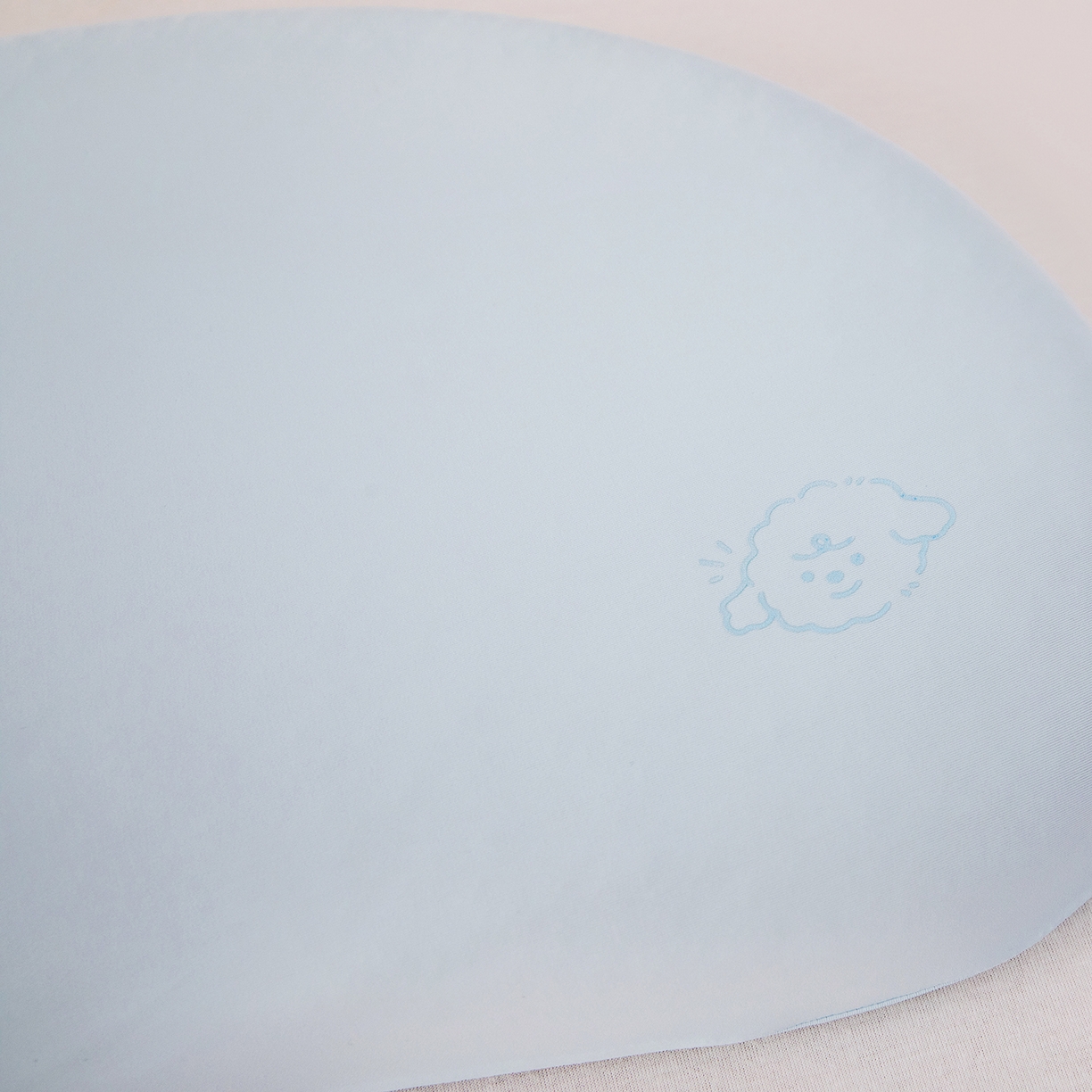 91家纺网 家纺一手货源 找家纺 贵夫人 2025新款4D可水洗儿童硅胶枕  枕头枕芯 蓝色7cm单只礼盒