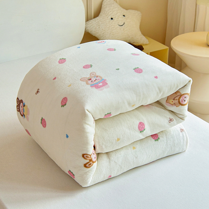 91家纺网 家纺一手货源 找家纺 （总）乐秀家纺 2025新款A类牛奶绒幼儿园被子可拆卸被套+被芯