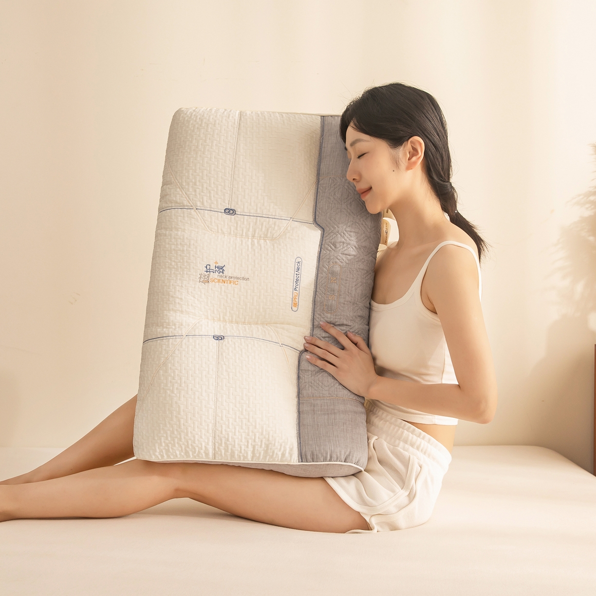 91家纺网 家纺一手货源 找家纺 贵夫人 2025新款磁疗护颈牵引枕-抑菌升级  枕头枕芯 灰高1只