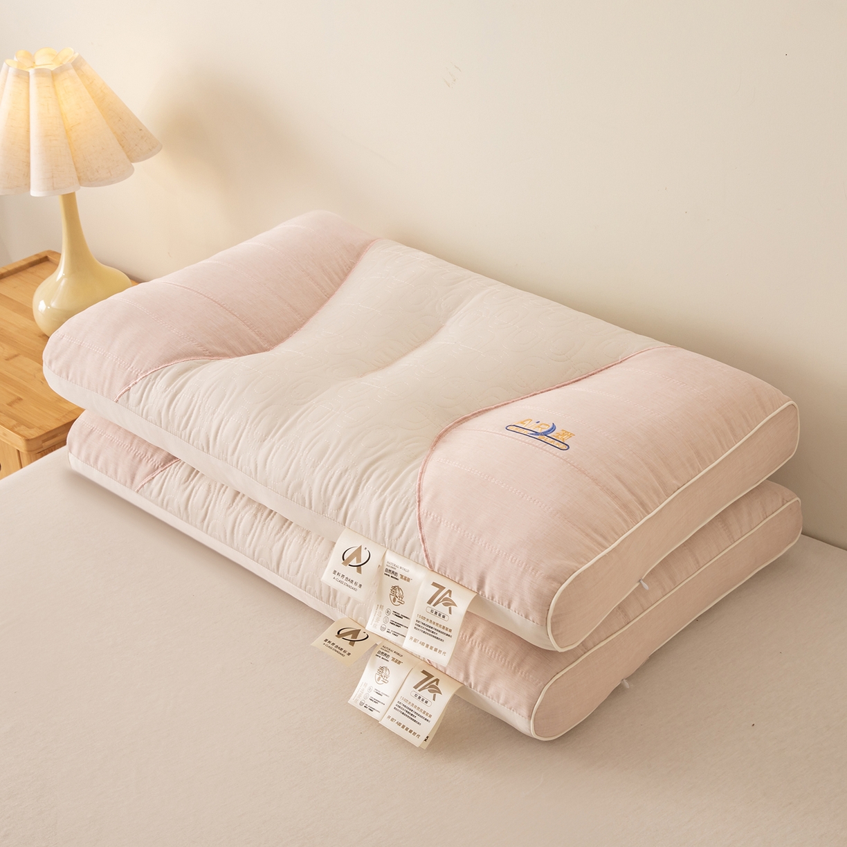 91家纺网 家纺一手货源 找家纺 （总）贵夫人 2025新款分区蚕丝护颈枕-抑菌升级  枕头枕芯