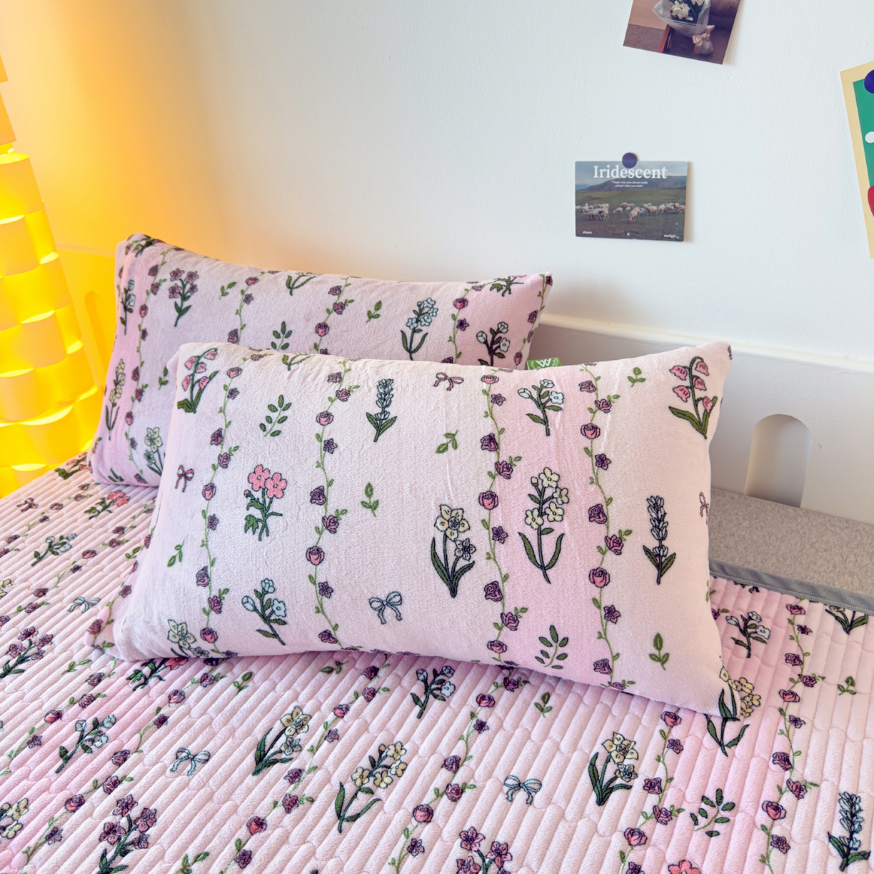 91家纺网 家纺一手货源 找家纺 金泰莱 2025新款高克重牛奶绒夹棉印花床盖 雍容华贵