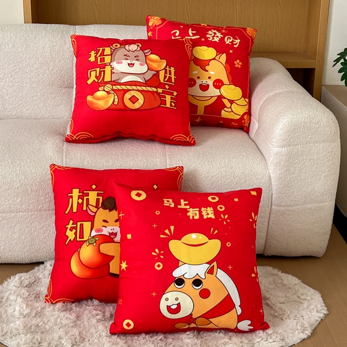 91家纺网 家纺一手货源 找家纺 新奇异 2025新款单面数码印花马年抱枕 组合图