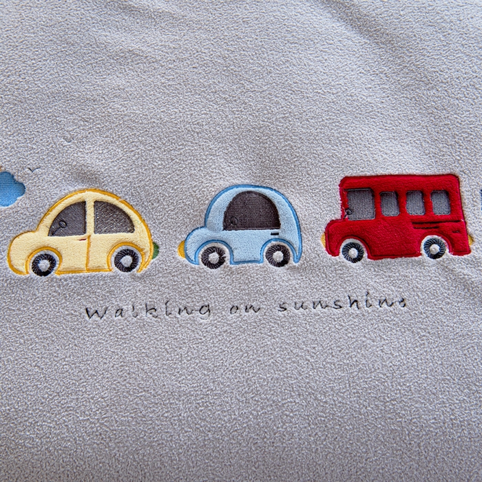 91家纺网 家纺一手货源 找家纺 御棉坊 2025新款艾尼绒多功能两用被套 排排小汽车