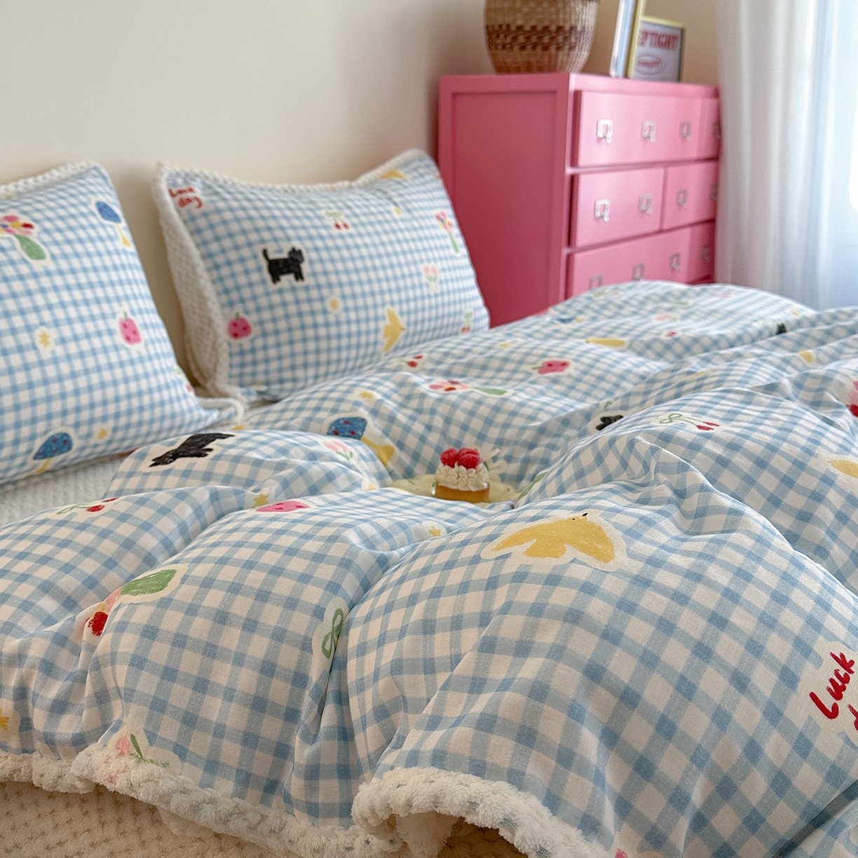 91家纺网 家纺一手货源 找家纺 柚子YOUTH 2025新款全棉双层纱华夫格提花暖绒四件套 兰格蜡笔画