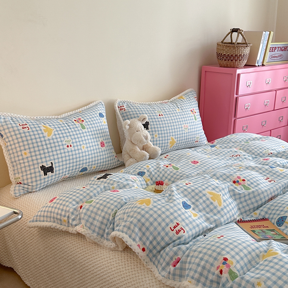 91家纺网 家纺一手货源 找家纺 柚子YOUTH 2025新款全棉双层纱华夫格提花暖绒四件套 兰格蜡笔画