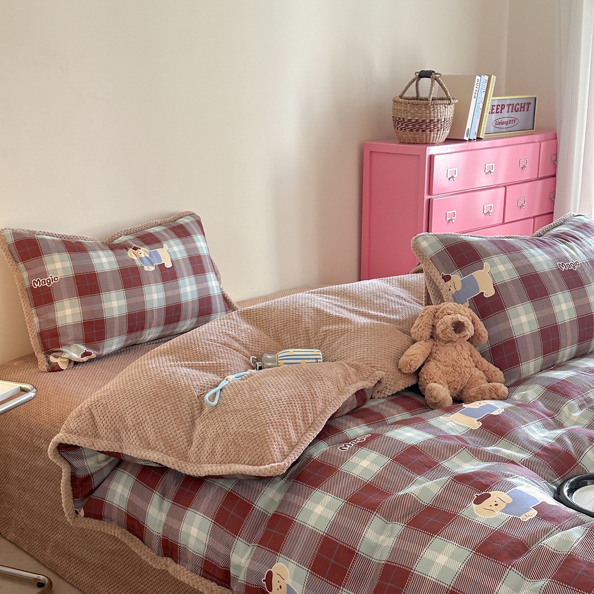 91家纺网 家纺一手货源 找家纺 柚子YOUTH 2025新款全棉双层纱华夫格提花暖绒四件套 ins咖格