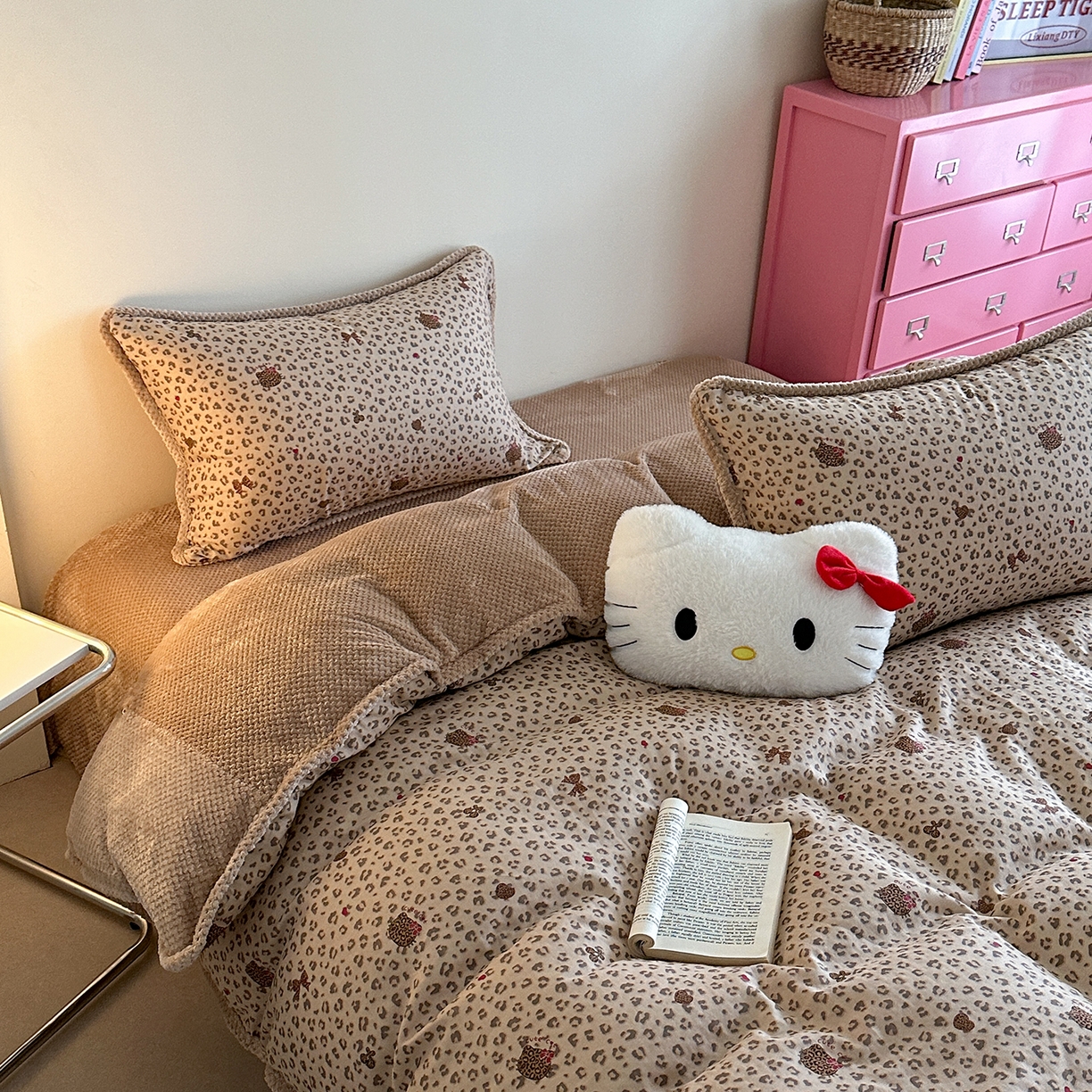 91家纺网 家纺一手货源 找家纺 柚子YOUTH 2025新款全棉双层纱华夫格提花暖绒四件套 咖豹纹