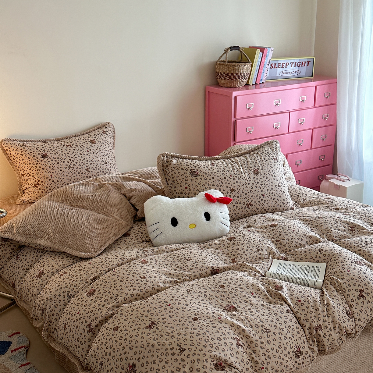 91家纺网 家纺一手货源 找家纺 柚子YOUTH 2025新款全棉双层纱华夫格提花暖绒四件套 咖豹纹