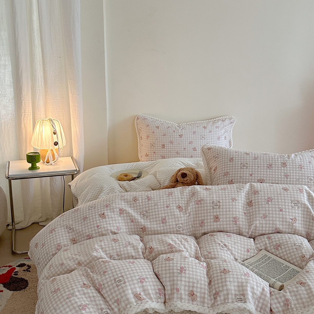 91家纺网 家纺一手货源 找家纺 柚子YOUTH 2025新款全棉双层纱华夫格提花暖绒四件套 玫瑰兔兔