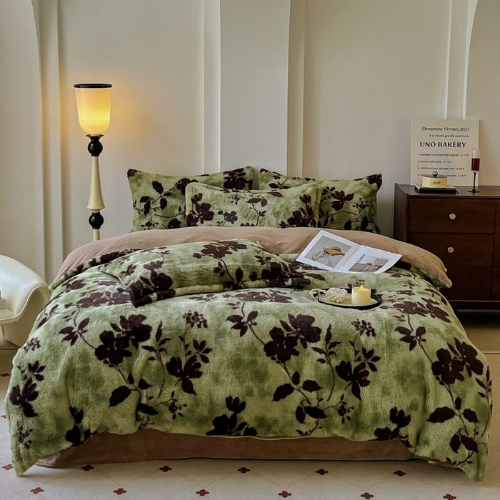 91家纺网 家纺一手货源 找家纺 （总）梦纤绒 2025新款亲肤舒适兔毛印花牛奶绒保暖四件套一美拉德系