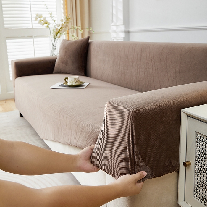 91家纺网 家纺一手货源 找家纺 丝绮鹿 2025新款灯芯绒系列沙发套-竖条-无裙摆 浅咖