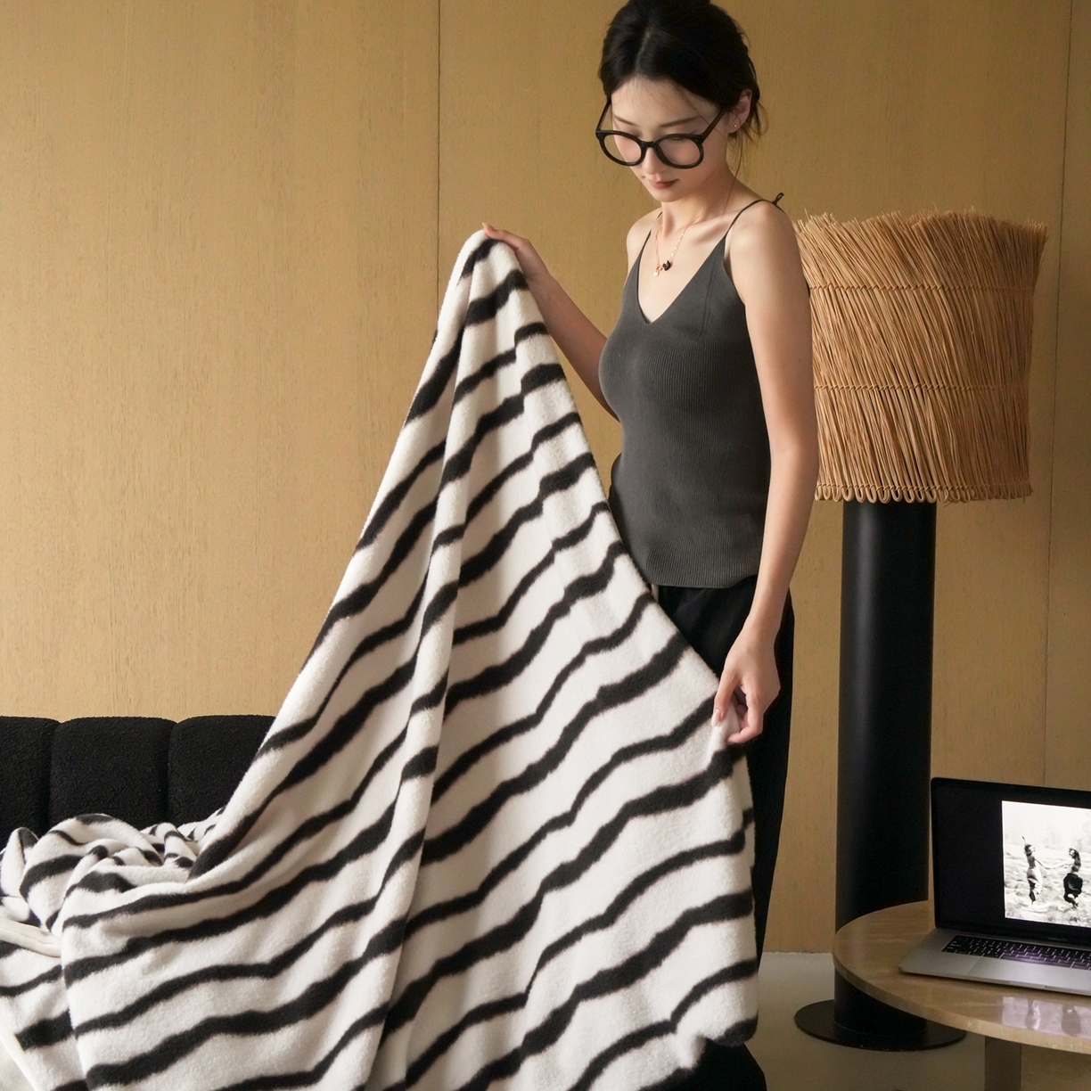 91家纺网 家纺一手货源 找家纺 三味舒屋 2025新款仿生羊毛绒被套毯 赛波 被套毯