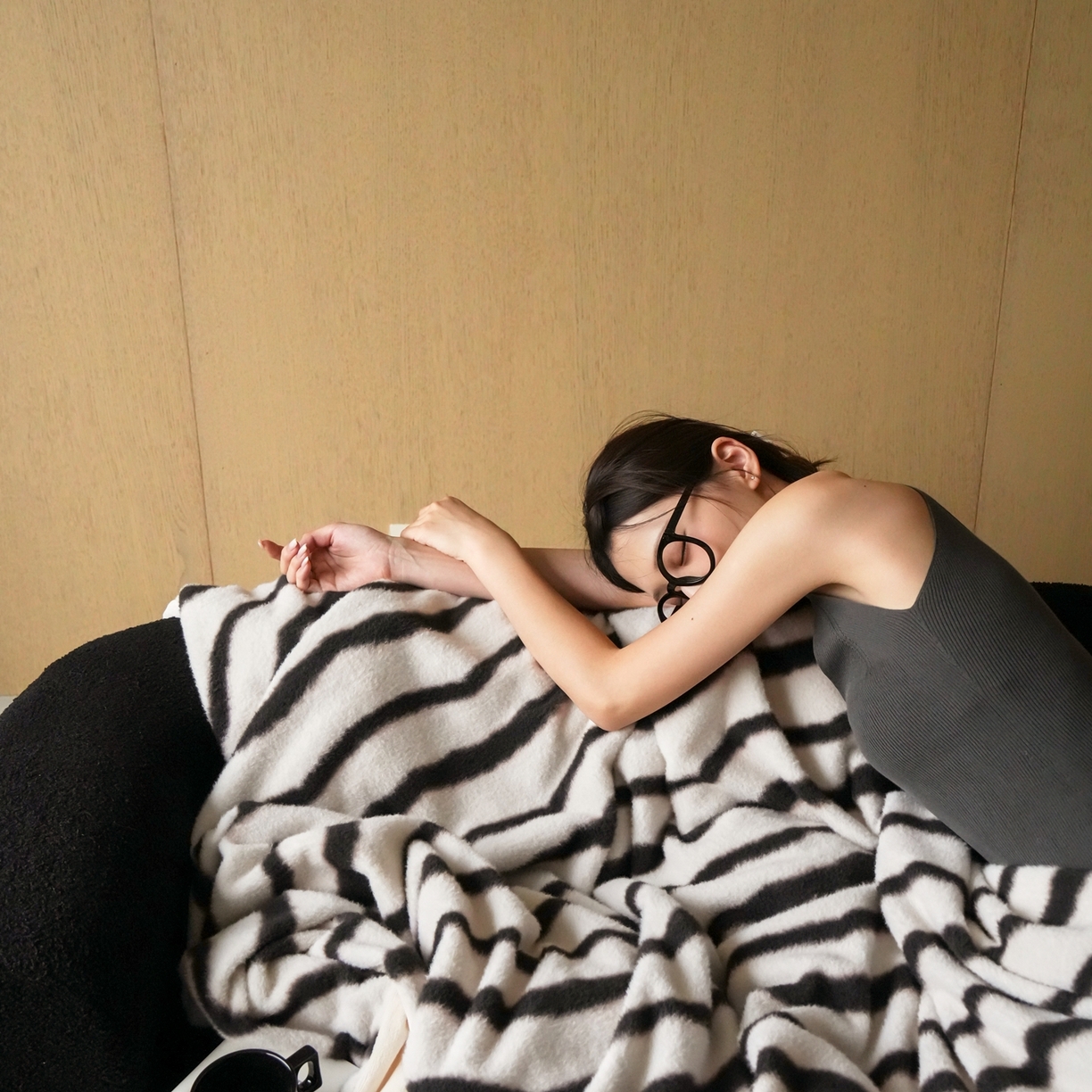 91家纺网 家纺一手货源 找家纺 三味舒屋 2025新款仿生羊毛绒被套毯 赛波 被套毯