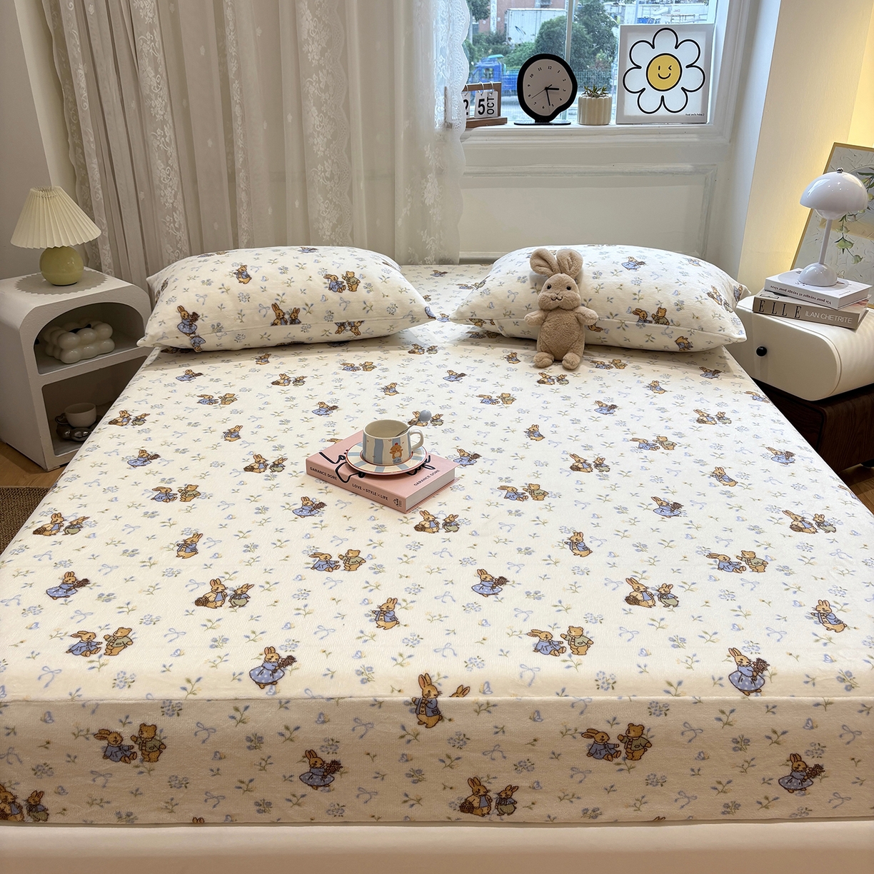 91家纺网 家纺一手货源 找家纺 居眠 2025新款单层印花牛奶绒床笠 单层绒-春日来信