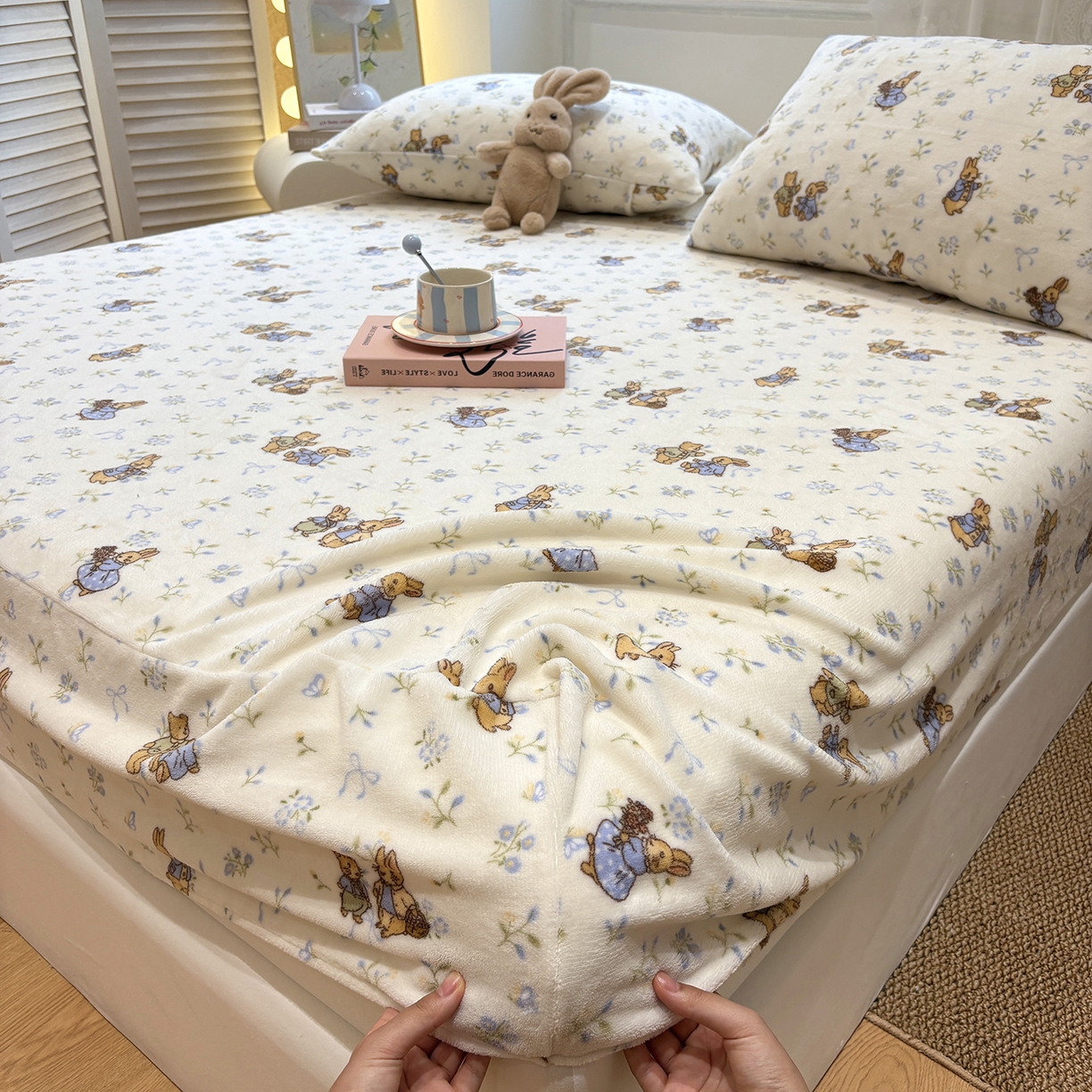 91家纺网 家纺一手货源 找家纺 （总）居眠 2025新款单层印花牛奶绒床笠