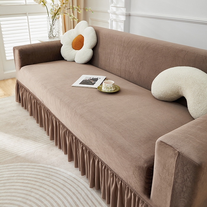 91家纺网 家纺一手货源 找家纺 丝绮鹿 2025新款灯芯绒系列沙发套-竖条-裙摆 浅咖