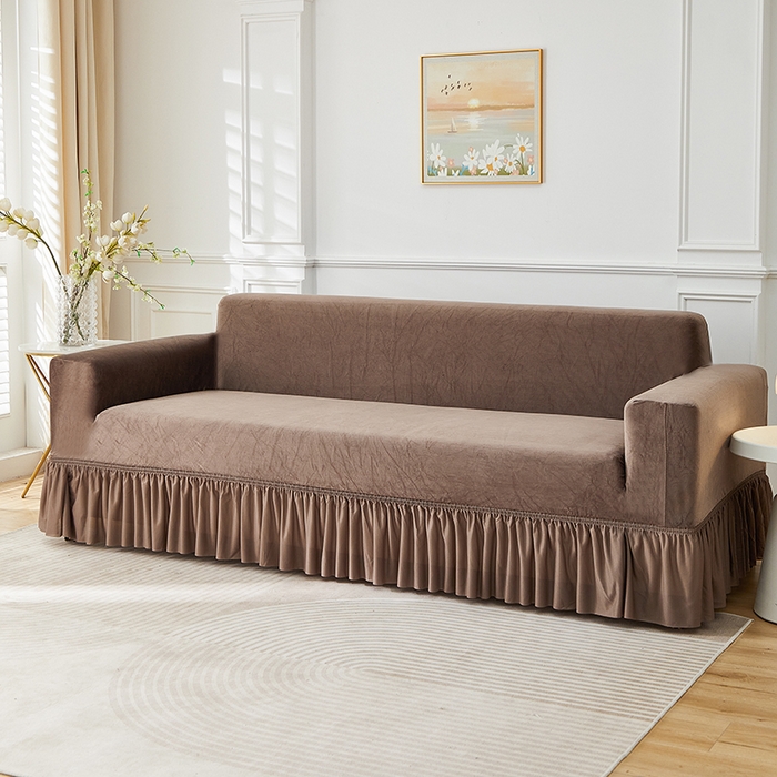 91家纺网 家纺一手货源 找家纺 丝绮鹿 2025新款灯芯绒系列沙发套-竖条-裙摆 浅咖