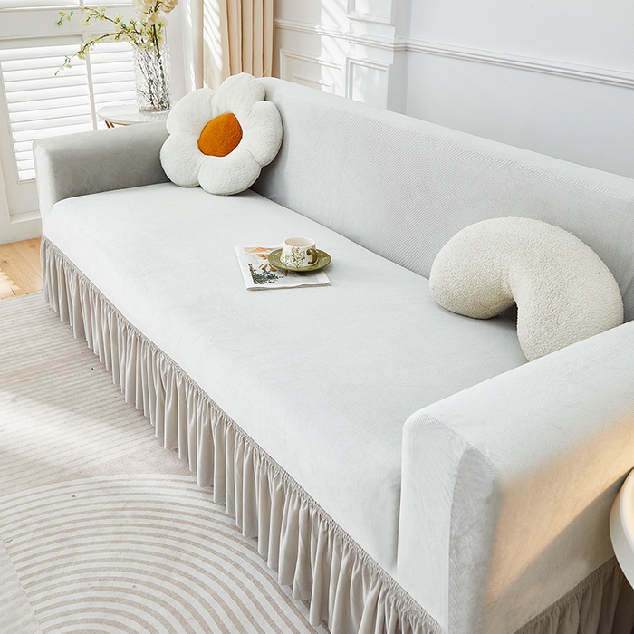 91家纺网 家纺一手货源 找家纺 丝绮鹿 2025新款灯芯绒系列沙发套-竖条-裙摆 浅灰