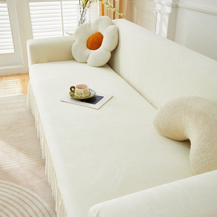 91家纺网 家纺一手货源 找家纺 丝绮鹿 2025新款灯芯绒系列沙发套-竖条-裙摆 米白