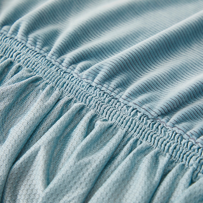 91家纺网 家纺一手货源 找家纺 丝绮鹿 2025新款灯芯绒系列沙发套-竖条-裙摆 雾蓝