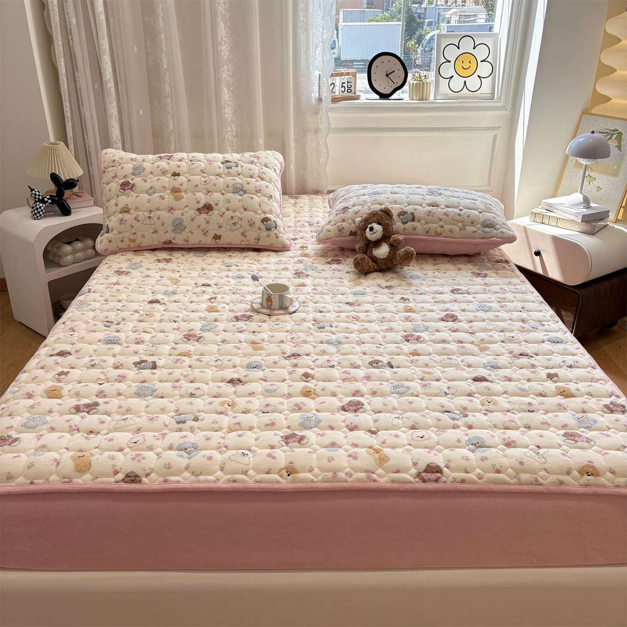 91家纺网 家纺一手货源 找家纺 居眠 2025新款印花牛奶绒夹棉床笠 牛奶绒夹棉款-泡芙小狗