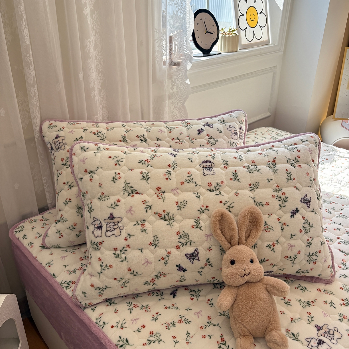 91家纺网 家纺一手货源 找家纺 居眠 2025新款印花牛奶绒夹棉床笠 牛奶绒夹棉款-芋泥小兔