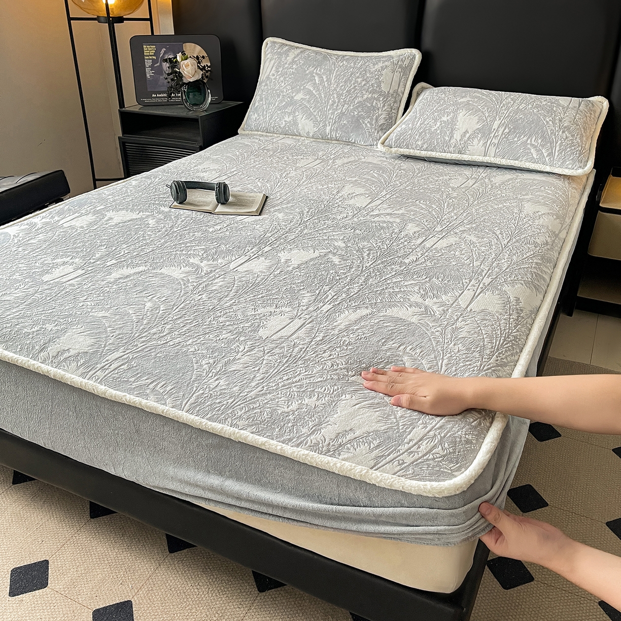 91家纺网 家纺一手货源 找家纺 （总）极简 2025新款雕花牛奶绒床笠-欧曼系列