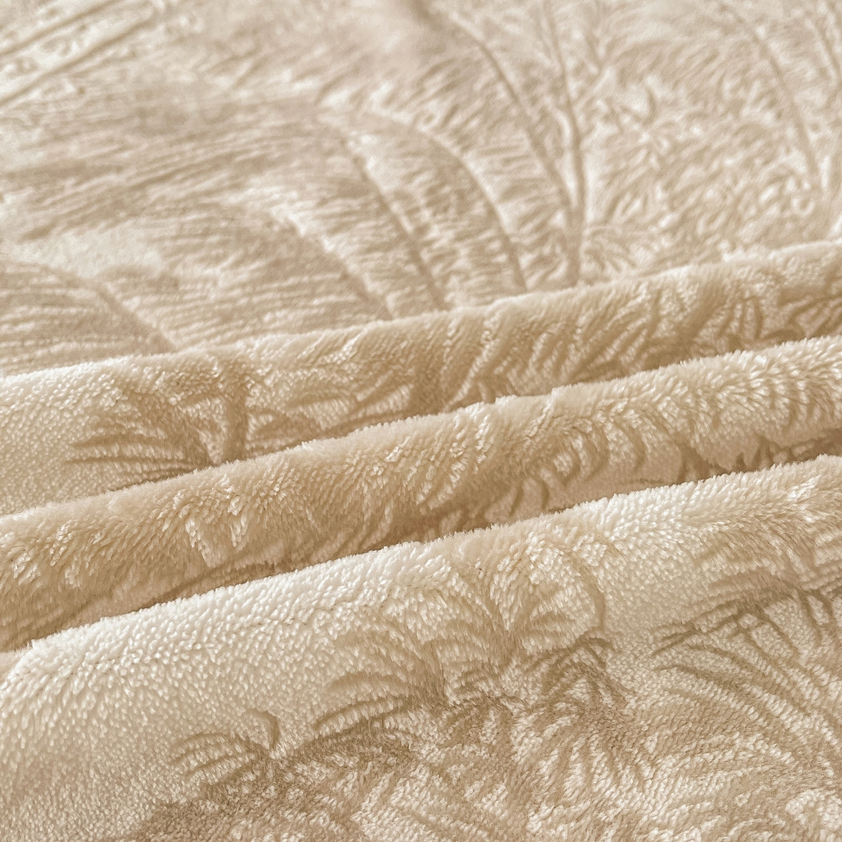 91家纺网 家纺一手货源 找家纺 极简 2025新款雕花牛奶绒床笠-欧曼系列 欧曼-浅咖