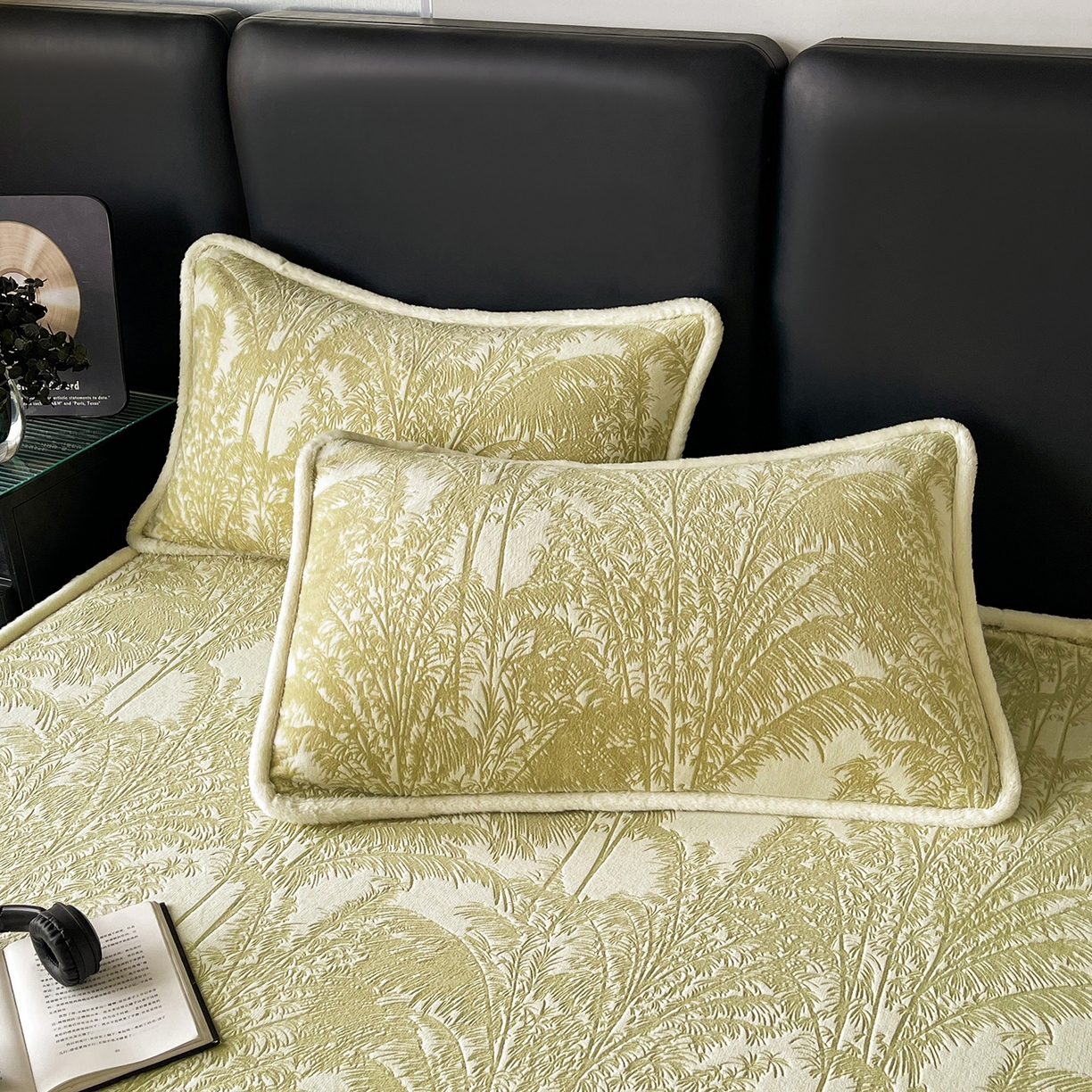 91家纺网 家纺一手货源 找家纺 极简 2025新款雕花牛奶绒床笠-欧曼系列 欧曼-美丽绿