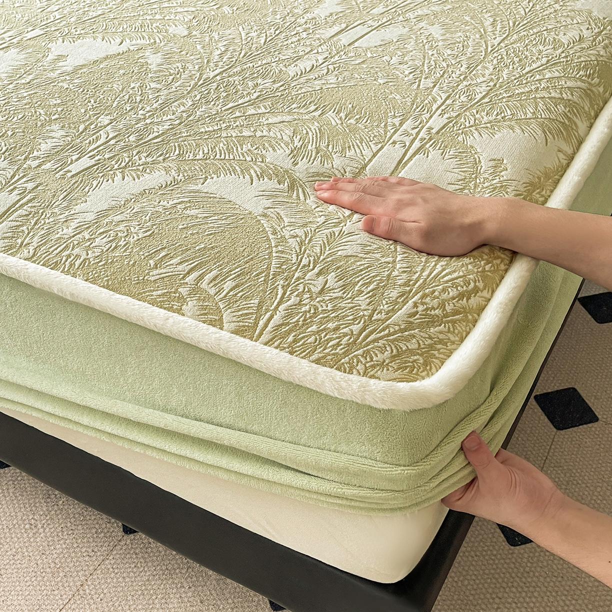 91家纺网 家纺一手货源 找家纺 极简 2025新款雕花牛奶绒床笠-欧曼系列 欧曼-美丽绿