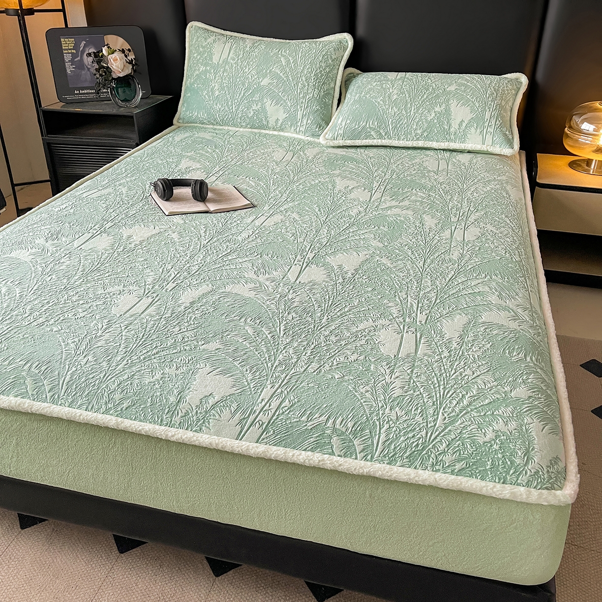 91家纺网 家纺一手货源 找家纺 极简 2025新款雕花牛奶绒床笠-欧曼系列 欧曼-湖兰