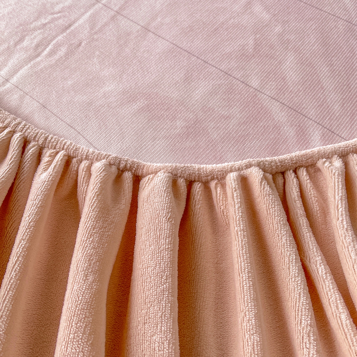 91家纺网 家纺一手货源 找家纺 极简 2025新款雕花牛奶绒床笠-欧曼系列 欧曼-藕粉