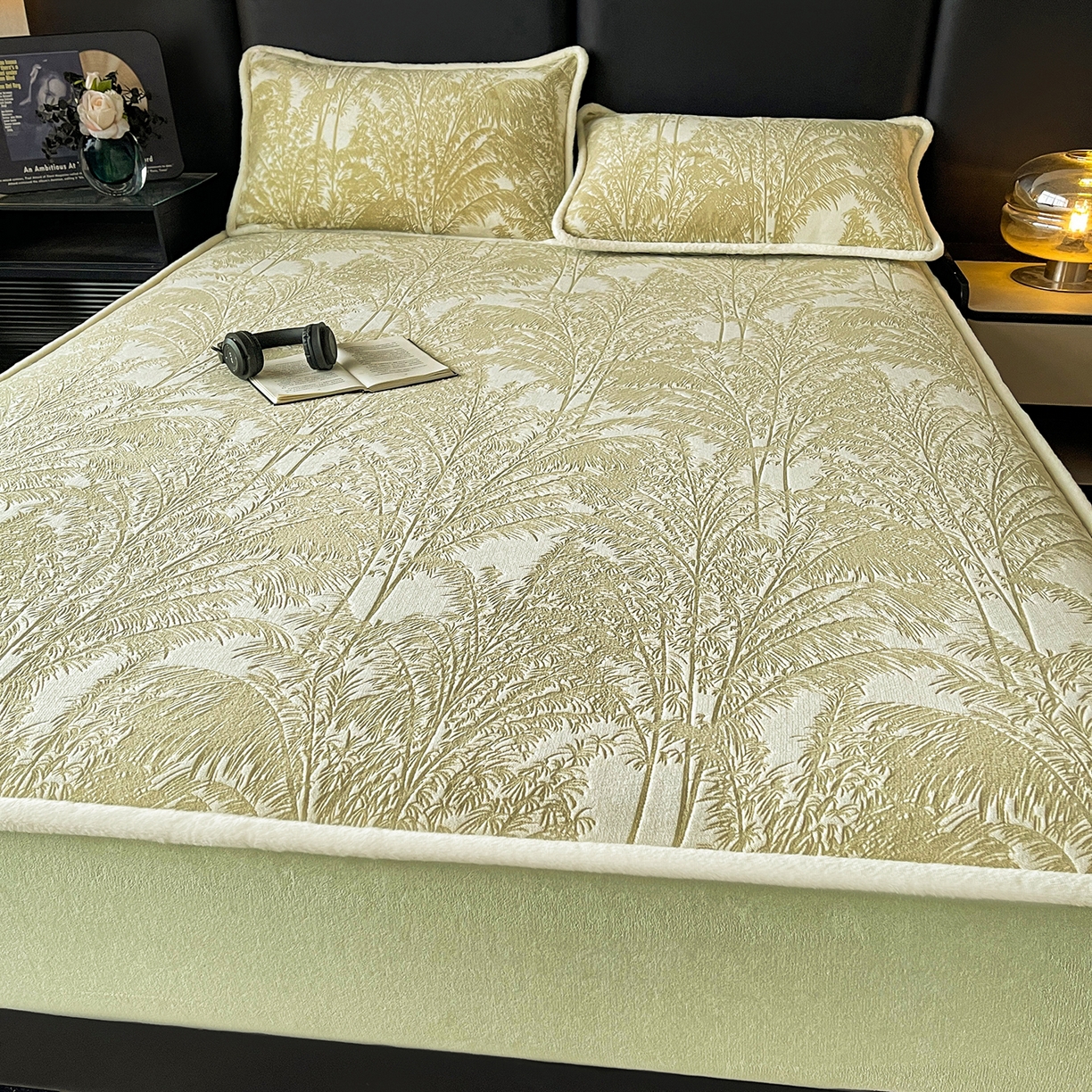 91家纺网 家纺一手货源 找家纺 极简 2025新款雕花牛奶绒床笠-欧曼系列 欧曼-美丽绿