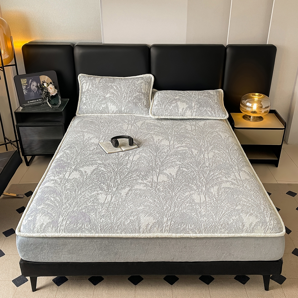 91家纺网 家纺一手货源 找家纺 极简 2025新款雕花牛奶绒床笠-欧曼系列 欧曼-精致灰