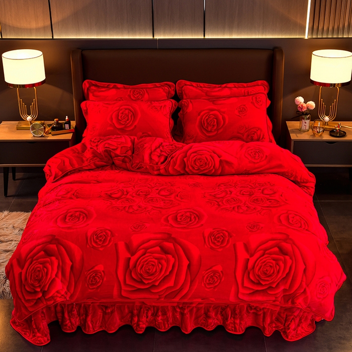91家纺网 家纺一手货源 找家纺 韩秀2025新款金貂牛奶法莱绒床裙款四件套加厚保暖8.5斤金雕绒 大红玫瑰