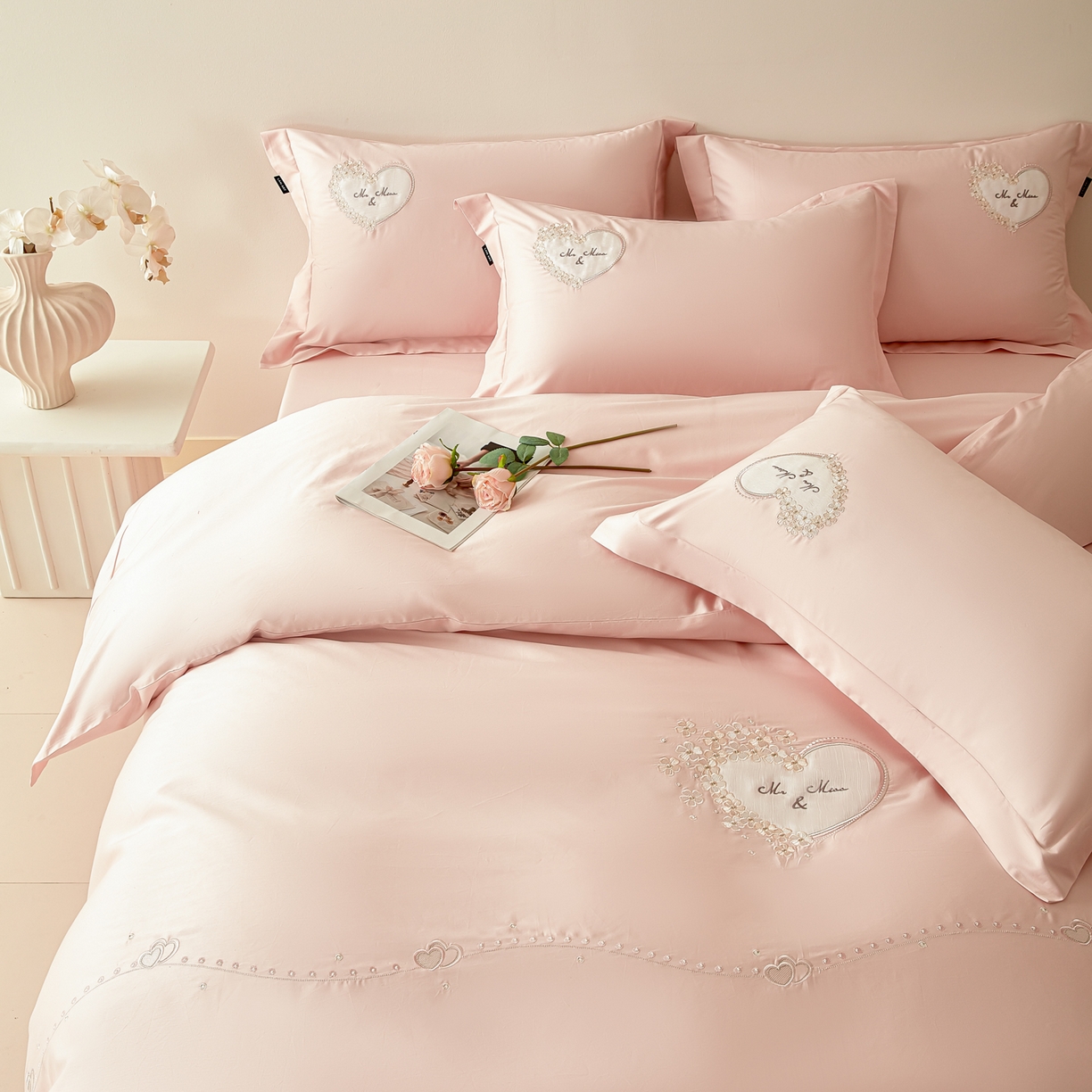 91家纺网 家纺一手货源 找家纺 （总）洺兰家居 2025年新款新疆长绒棉100支刺绣款绣花四件套 小确幸