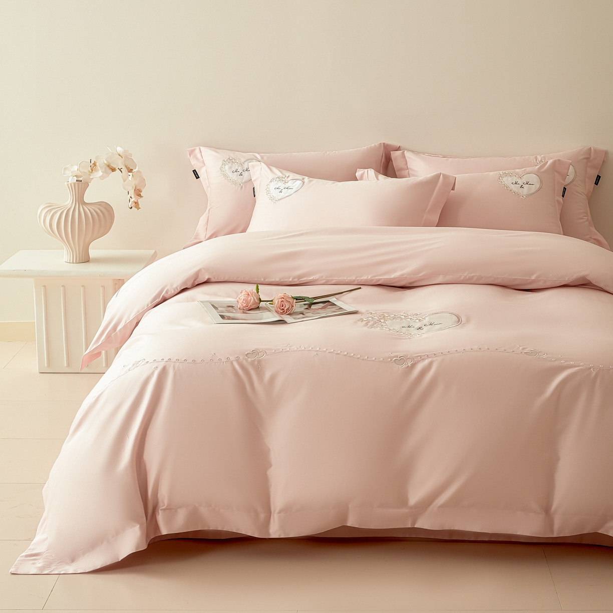 91家纺网 家纺一手货源 找家纺 （总）洺兰家居 2025年新款新疆长绒棉100支刺绣款绣花四件套 小确幸