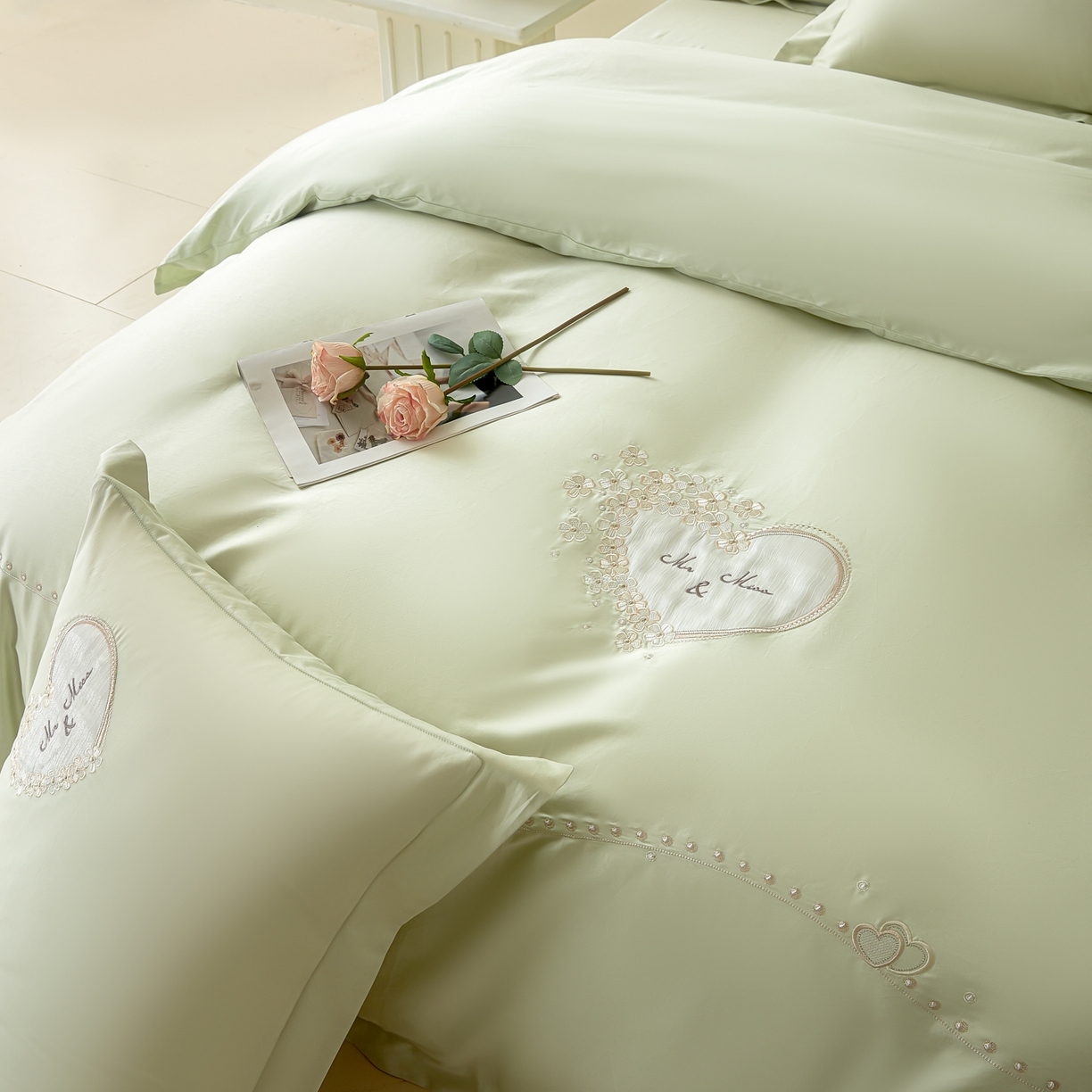 91家纺网 家纺一手货源 找家纺 洺兰家居 2025年新款新疆长绒棉100支刺绣款绣花四件套 小确幸 小确幸-绿